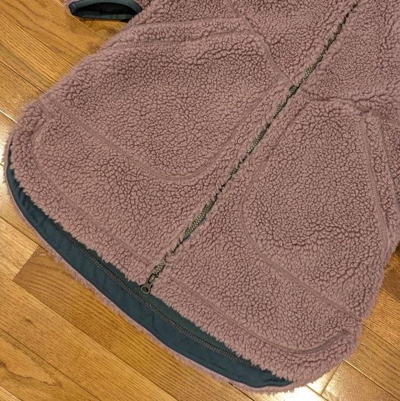 L.L. Bean Mountain Pile Purple Sherpa Jacket Small - Picture 4 of 16